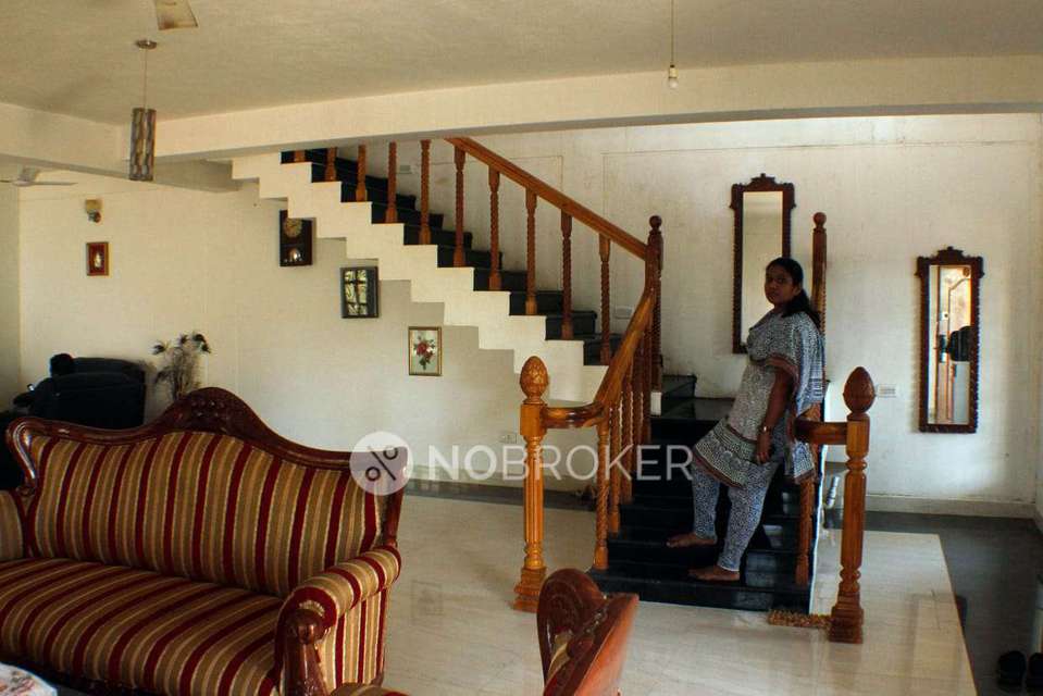 4+ BHK House For Sale  In Injambakkam