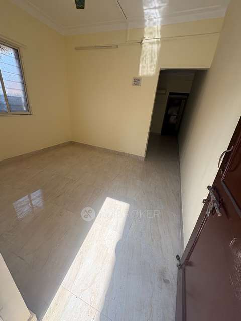 1 RK House for Rent  In Mhatre Bridge