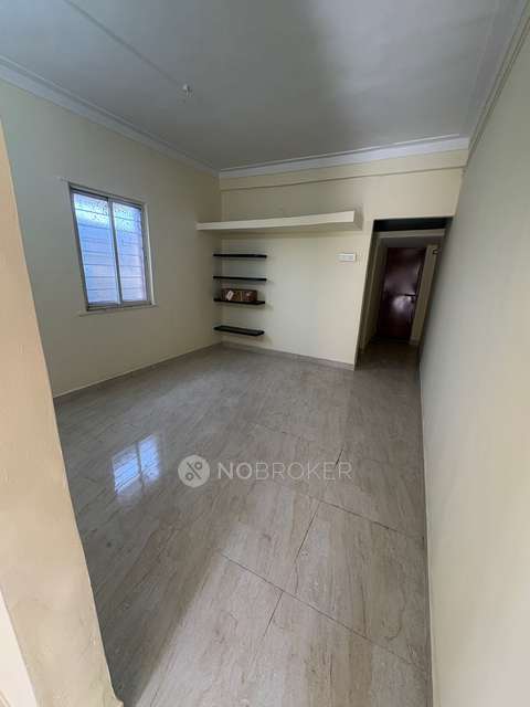 1 RK House for Rent  In Mhatre Bridge