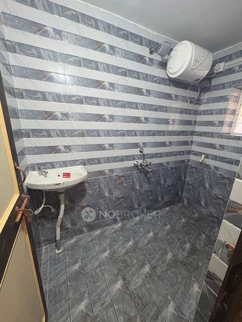 1 RK House for Rent  In Mhatre Bridge