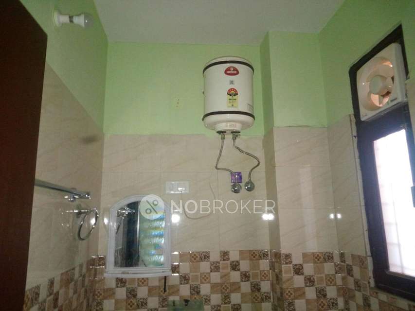 2 BHK Flat In Shri Ram Apartment for Rent  In Sector 39