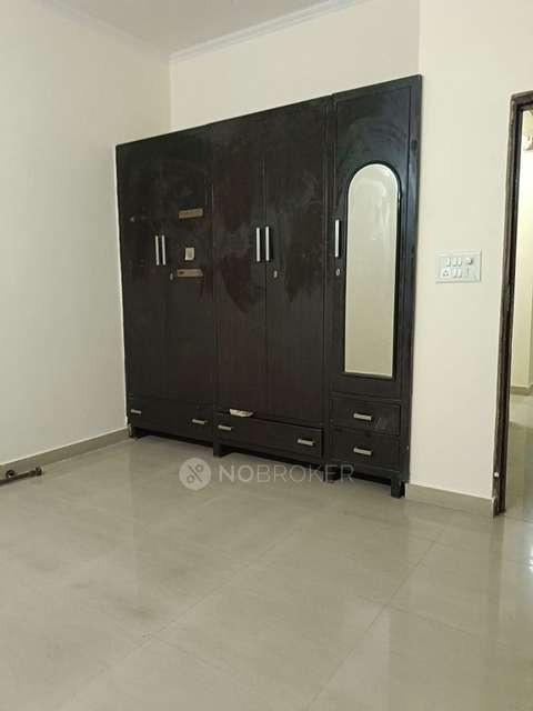2 BHK Flat In Shri Ram Apartment for Rent  In Sector 39