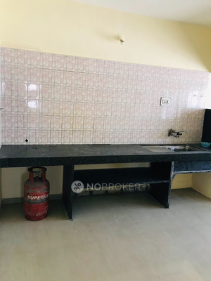 2 BHK Flat In Silver Chamber for Rent  In Hadapsar