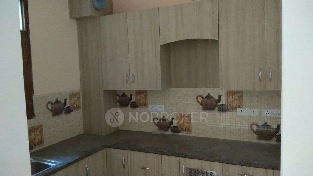 2 BHK Flat for Rent  In Sector 51