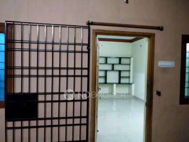 2 BHK House for Rent  In Ayya Nagar Road, Sembakkam