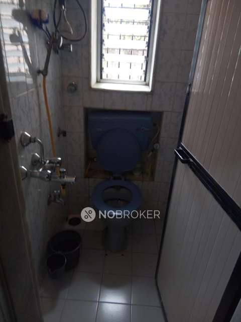 1 BHK Flat In Shri Kumar Chs For Sale  In Santacruz East