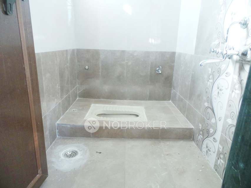 2 BHK Flat In Shiv Krishna Apartment For Sale  In Manjari Budruk