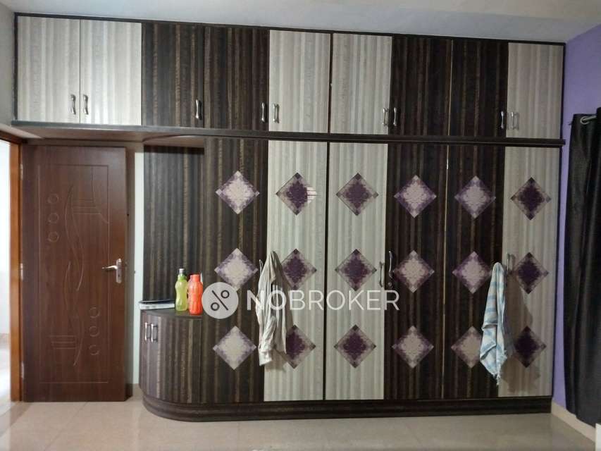 4+ BHK Flat For Sale  In Naagarabhaavi