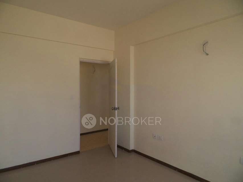 2 BHK Flat In Skyline Beverly Park For Sale  In Jakkuru