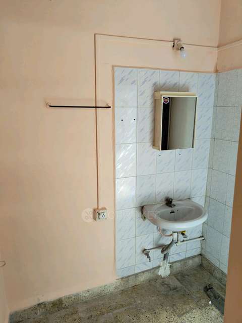 1 BHK Flat In Akash Ganga for Rent  In Tadiwala Road