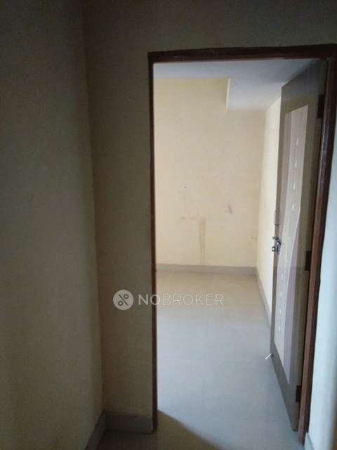 2 BHK Flat In Chintamani Building for Rent  In Manjri Bk