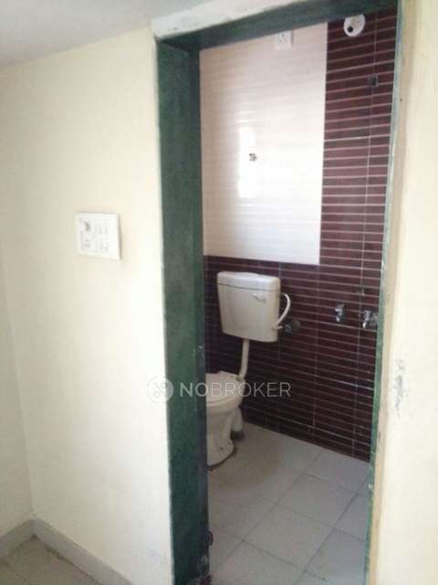 2 BHK Flat In Chintamani Building for Rent  In Manjri Bk
