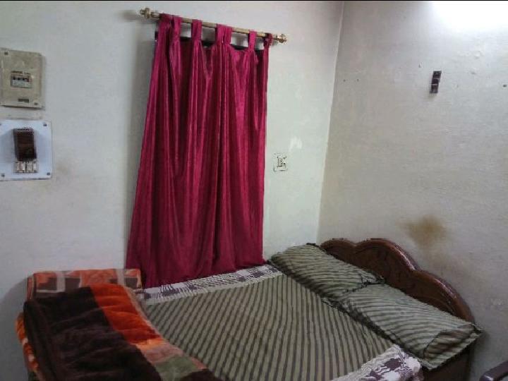 DDA flats Janakpuri Rent WITHOUT BROKERAGE Semifurnished 1 RK Rental