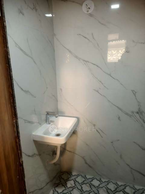 2 BHK Flat In Balaji Pride For Sale  In Chembur