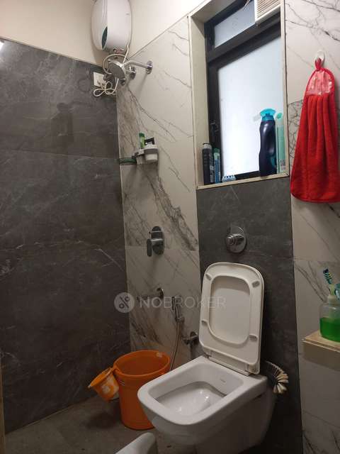 1 BHK Flat In Sri Krishna Aparment For Sale  In Vikhroli