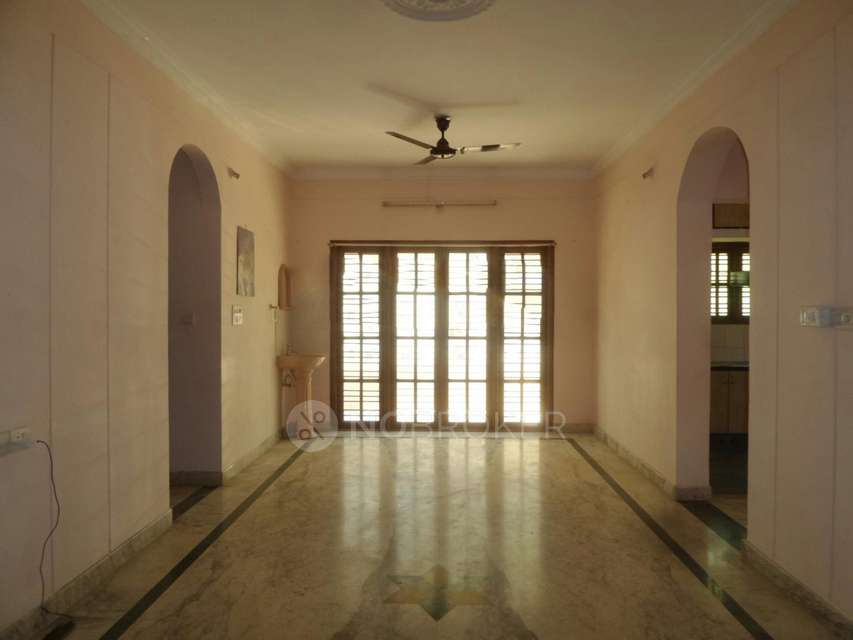 2 BHK Flat In Shruthi Enclave for Rent  In Electronic City