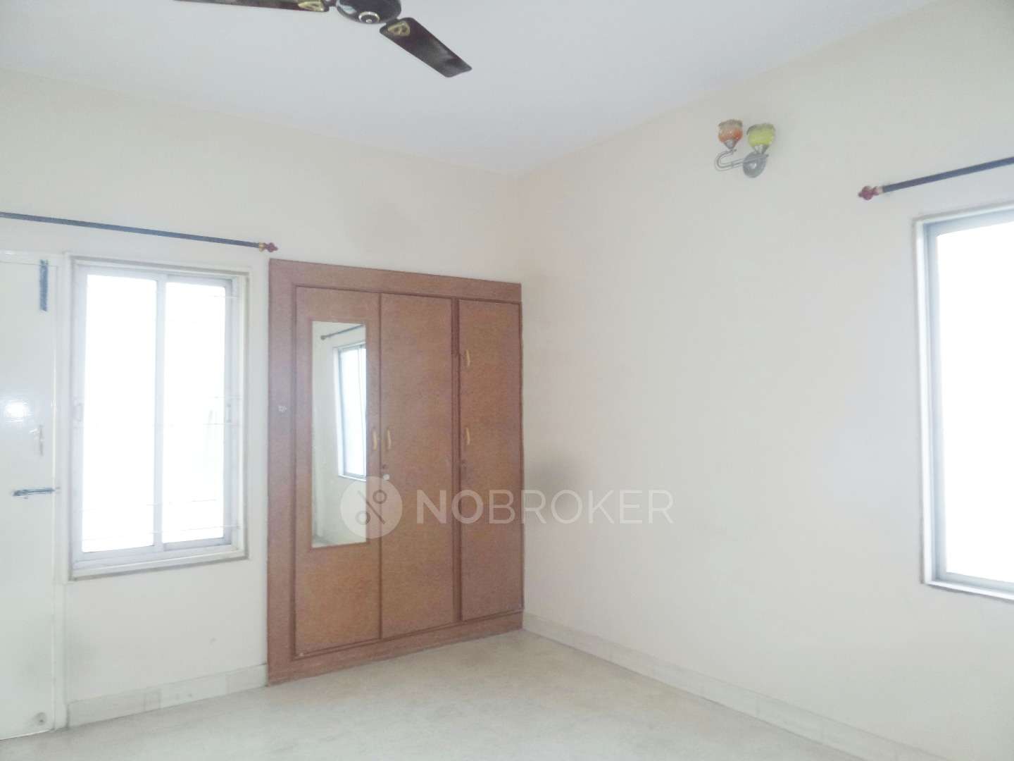 Radiant Park HBR Layout 4th Block Rent WITHOUT BROKERAGE Semifurnished 3 BHK Rental Flat in