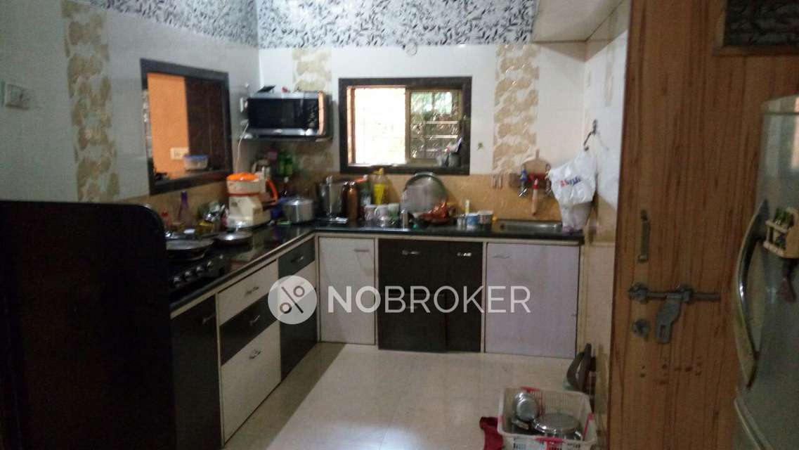 4+ BHK House For Sale  In Mulund East 