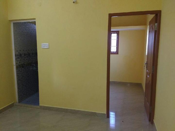 Independent House Navalur, Rent WITHOUT BROKERAGE Unfurnished 1 BHK