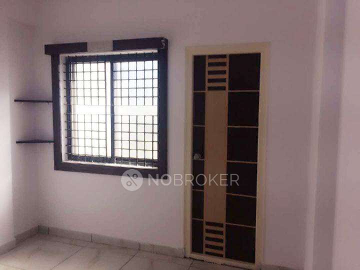 2 BHK Flat In Apple Crystal Apartments For Sale  In Battarahalli