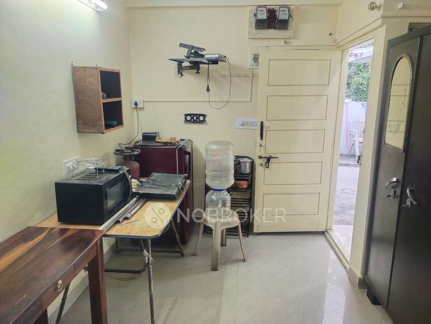 1 RK Flat for Rent  In Old Airport Road