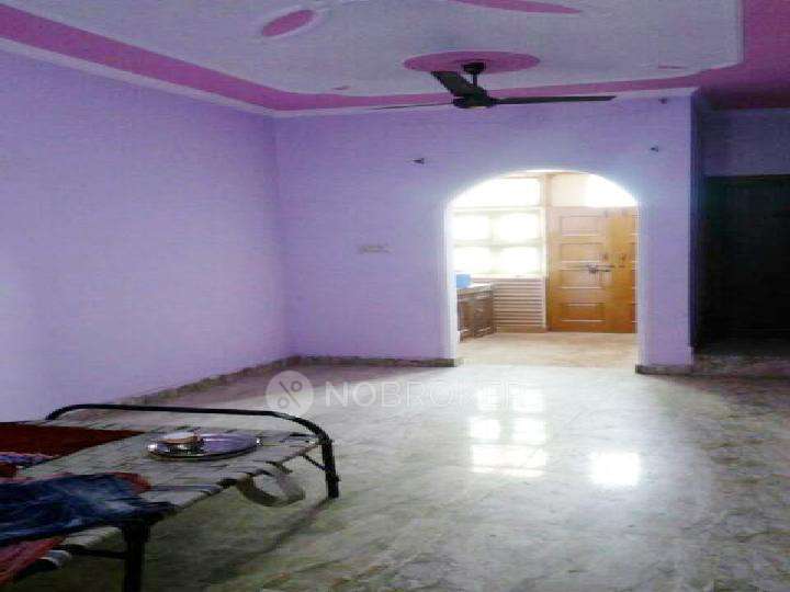 1 BHK In Independent Building for Rent  In Sector 3