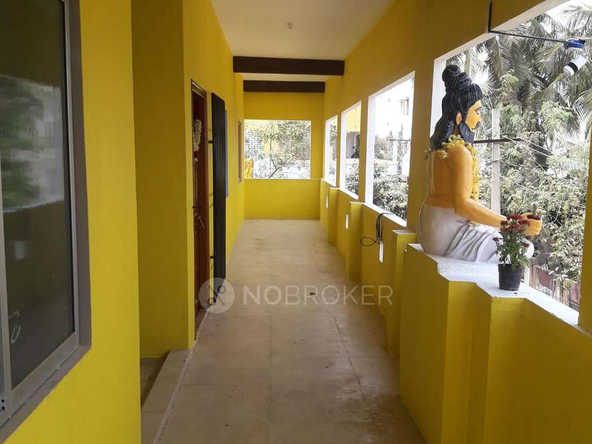 4+ BHK House For Sale  In Padiyanallur