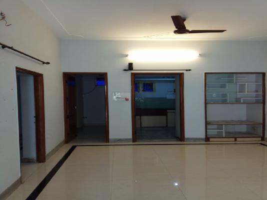 2 BHK Flat In Dr. Shoukath's Building for Rent  In Indiranagar