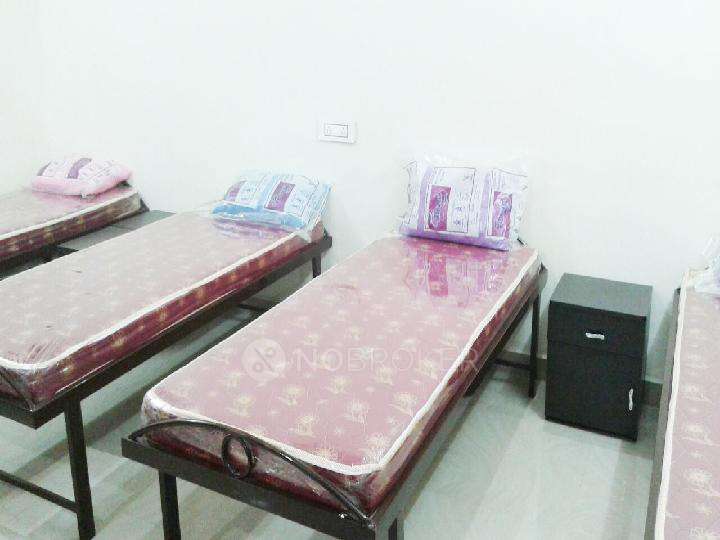 PG for Girls in Kalas