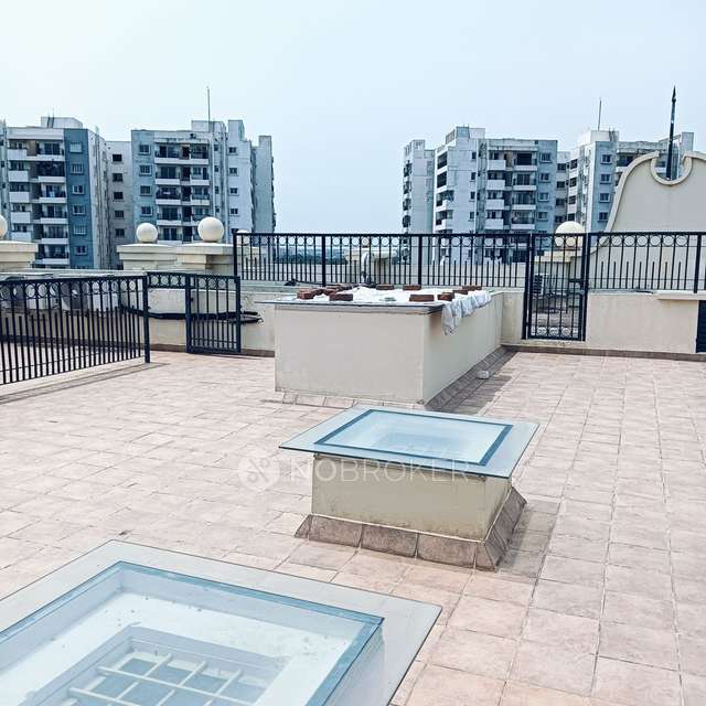 4 BHK Flat In Legacy Celino For Sale  In Hebbal Kempapura