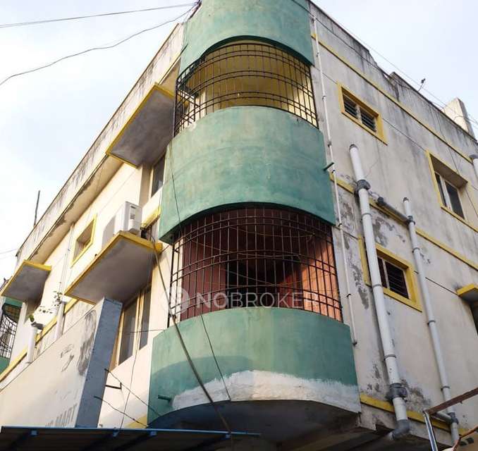 2 BHK Flat In Zion Flats For Sale  In Vadapalani,