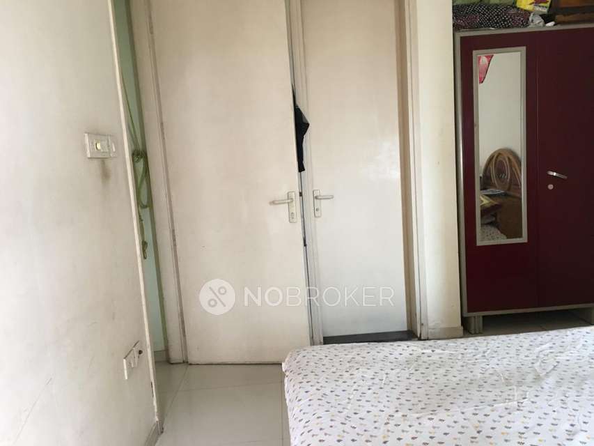 1 BHK Flat In Vasant Fiona For Sale  In Oswal Park,thane West