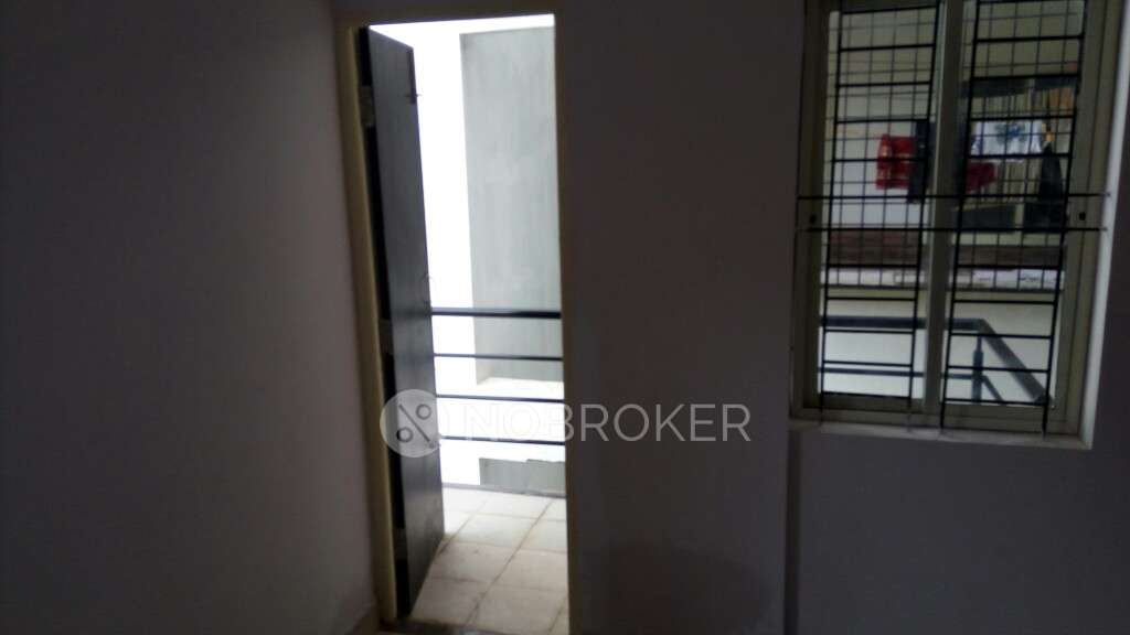 3 BHK Flat In Sk Lake View Apartment For Sale  In Thanisandra