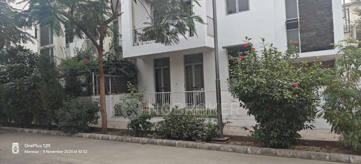 4 BHK Flat In Vatika India Next For Sale  In Sector 82