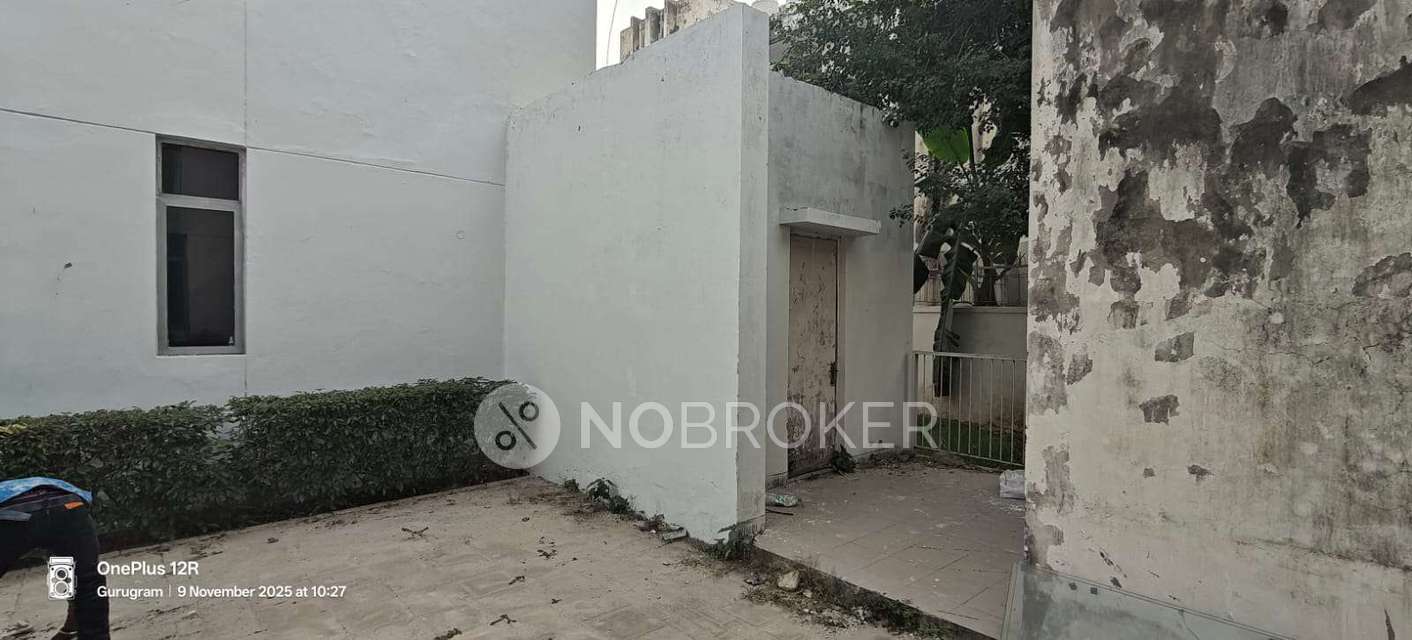 4 BHK Flat In Vatika India Next For Sale  In Sector 82