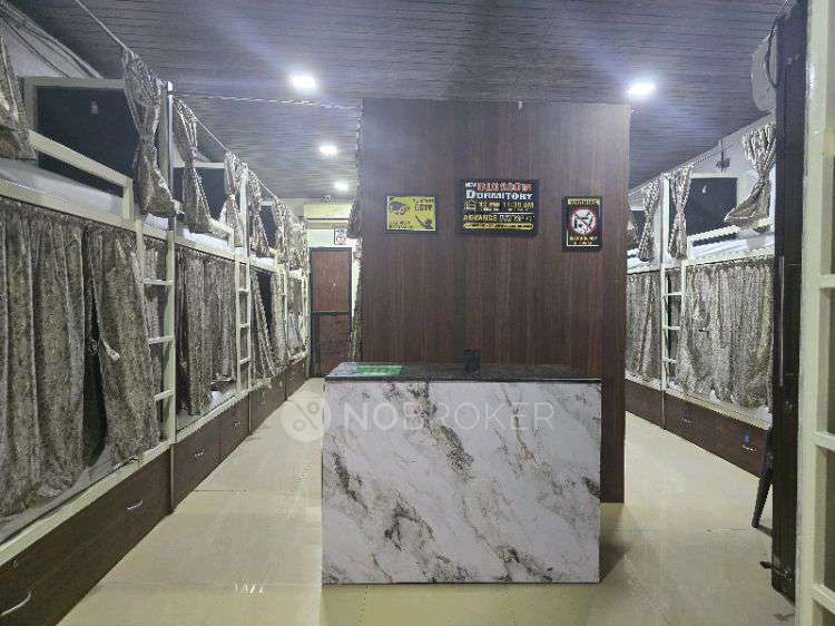 PG for Boys in Andheri East