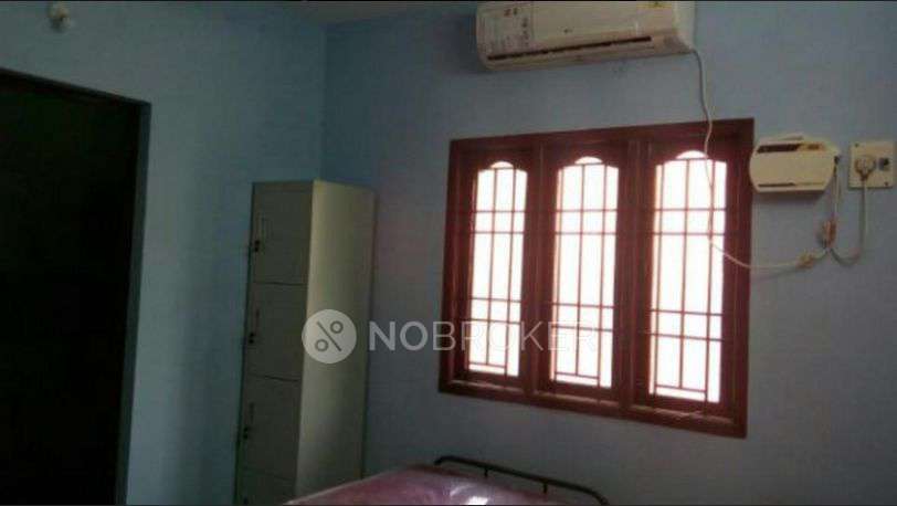 PG for Girls in Ekkatuthangal