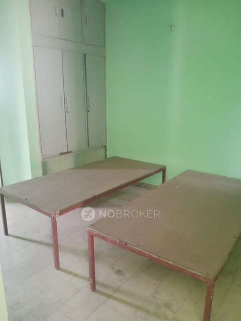2 BHK Flat for Rent  In Sector 43