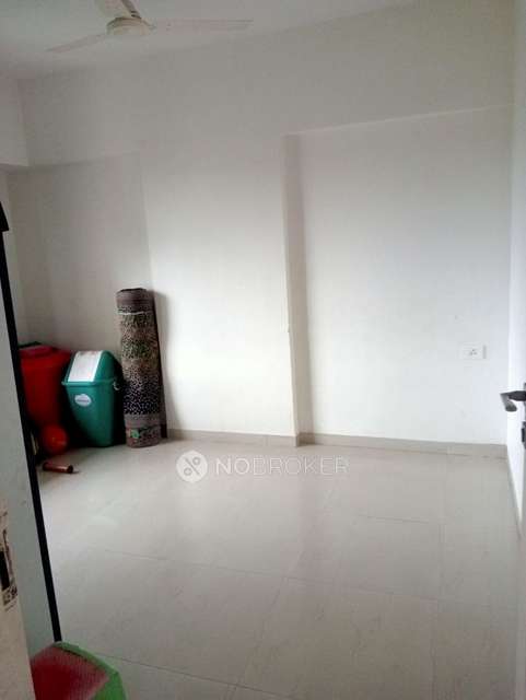 1 BHK Flat In Vista Luxuria For Sale  In Manjari Budruk