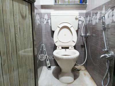 1 BHK Flat In Green Field Rock for Rent  In Jogeshwari East
