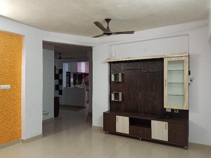 Mahaveer Orchids Choodasandra Rent WITHOUT BROKERAGE Semifurnished 2