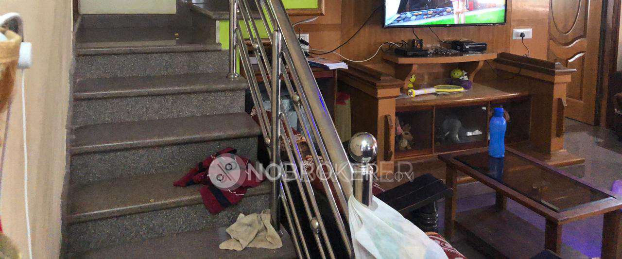 4+ BHK House For Sale  In Mallathahalli