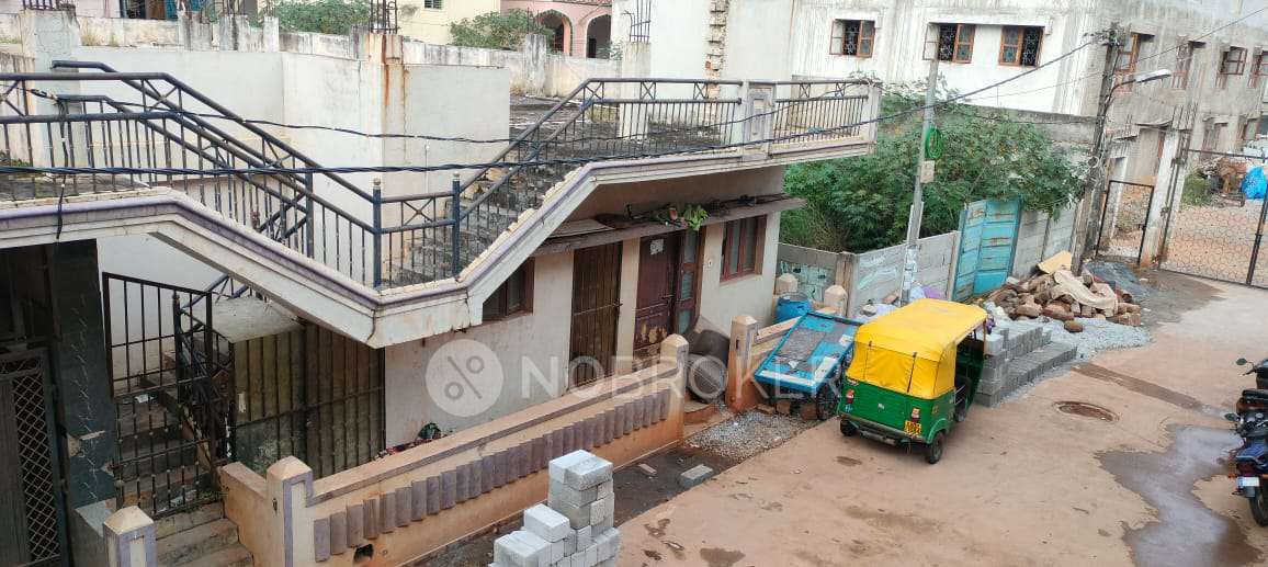 4+ BHK House For Sale  In Electronics City