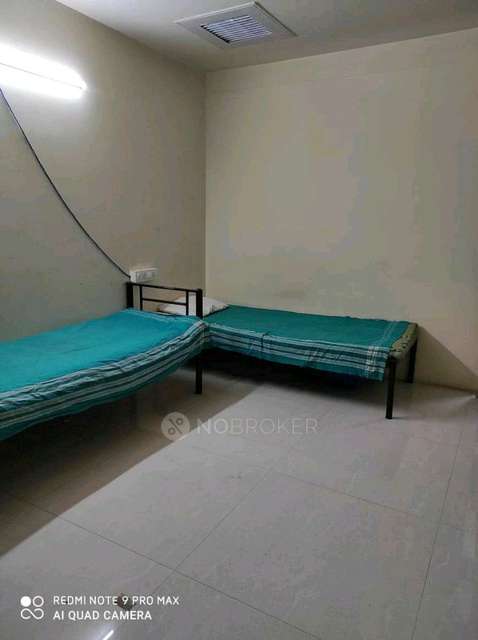 Single Room for Female In 4+ BHK  In Green Hills Apartment In Baner