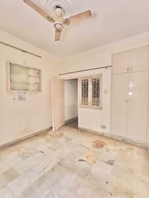 2 BHK Flat In Ganpati Heights Apartment For Sale  In Sector 13