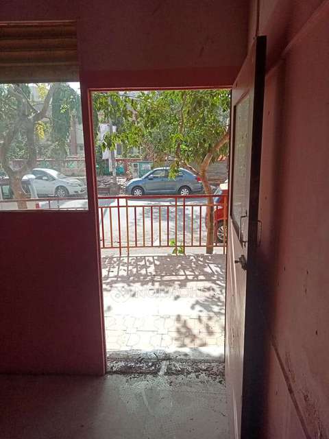 Office in Khar West, Mumbai for Rent 