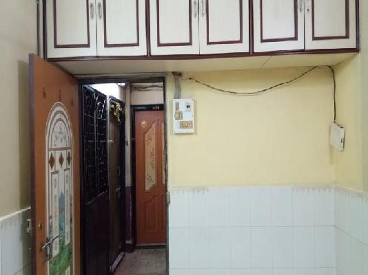 1 RK Flat In Datta Digambar Housing Soceity For Sale  In Ghatkopar East,