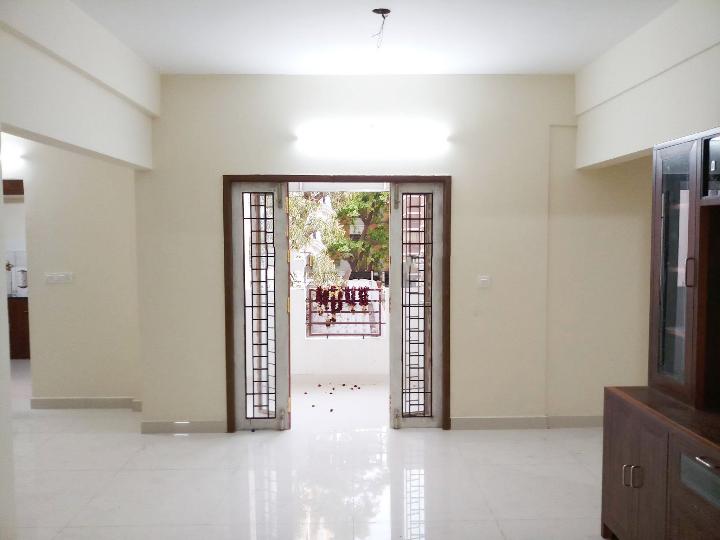 SHANTHI NIVAS Anna Nagar Rent WITHOUT BROKERAGE Semifurnished 3 BHK Rental Flat in SHANTHI