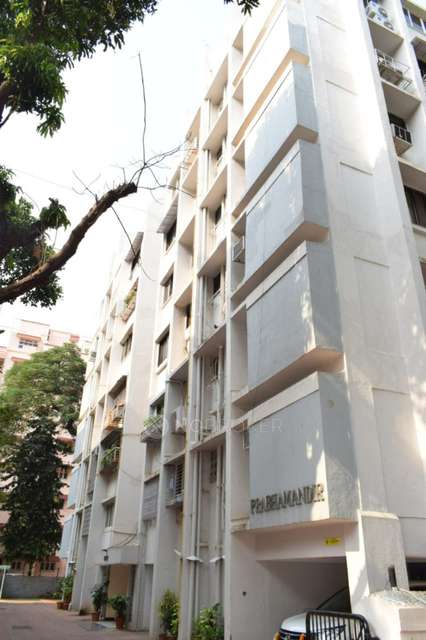 4 BHK Flat In Prabhadevi Coperative Housing Society For Sale  In Prabhadevi