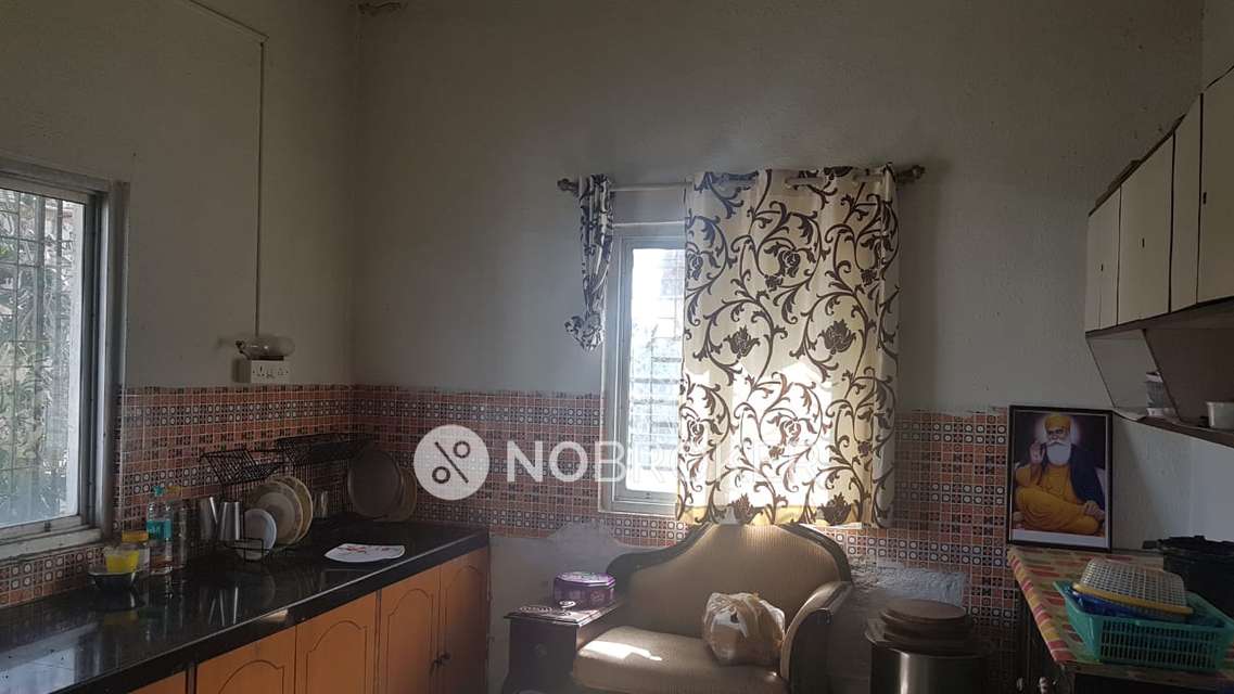 4 BHK Flat In Subhash Mansion For Sale  In Colaba